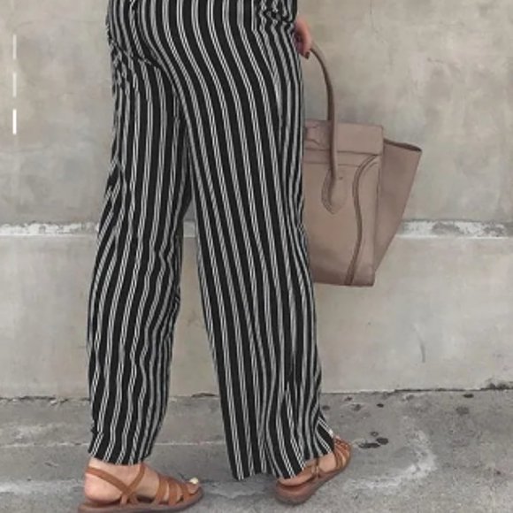 Women's Strip Wide Legged Jumpsuit - Picture 4 of 5